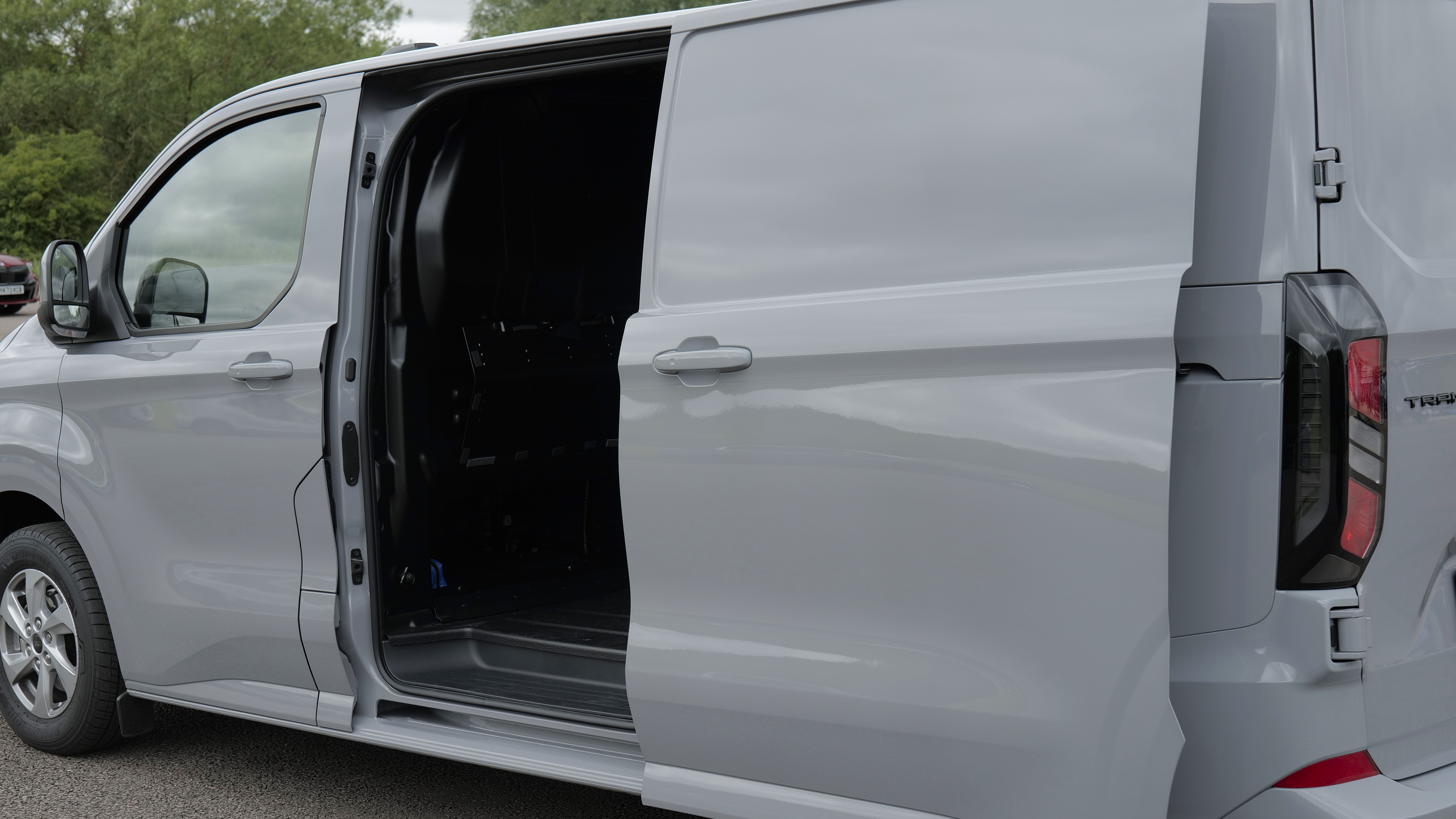 FORD TRANSIT CUSTOM 280 L2 DIESEL FWD 2.0 EcoBlue 136ps H1 Double Cab Van Limited